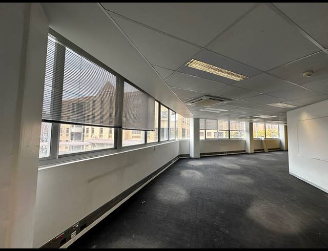 752.60M² OFFICE TO LET IN CENTURION CENTRAL